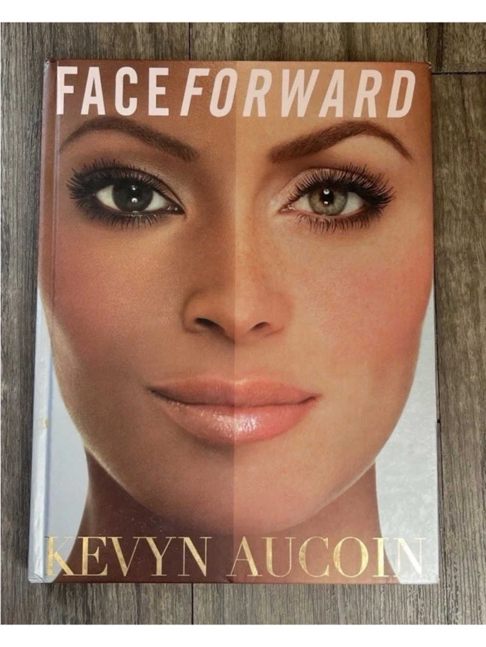 Kevyn Aucoin Face Forward - Peachy Coral Tones